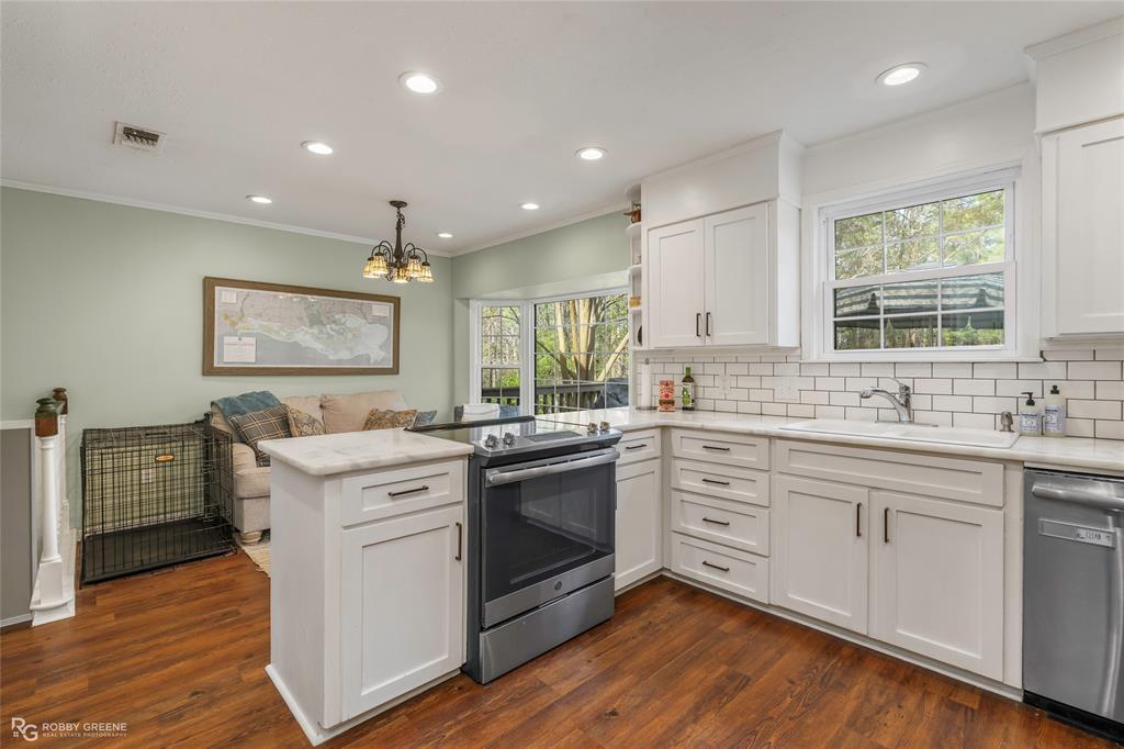 Country Club Estates - Residential