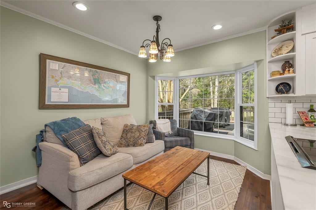 Country Club Estates - Residential