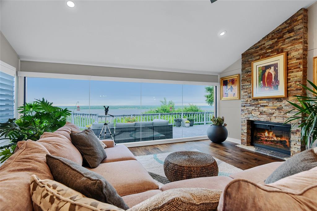 218 Island View Drive