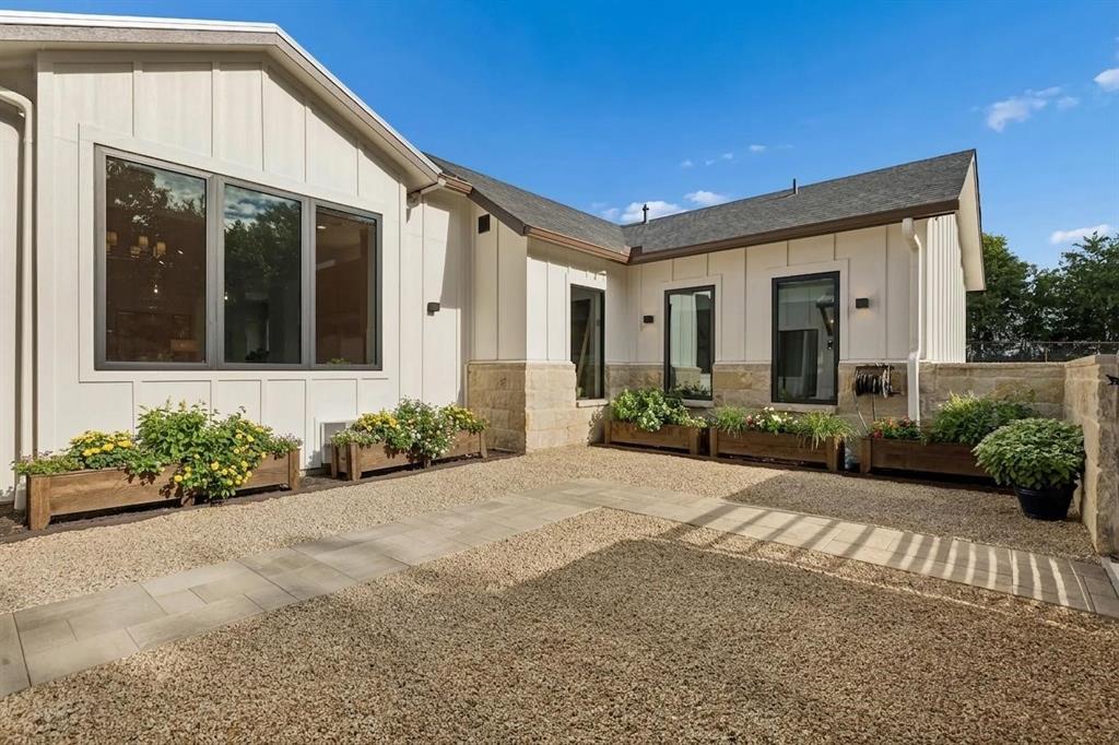 H White - Residential