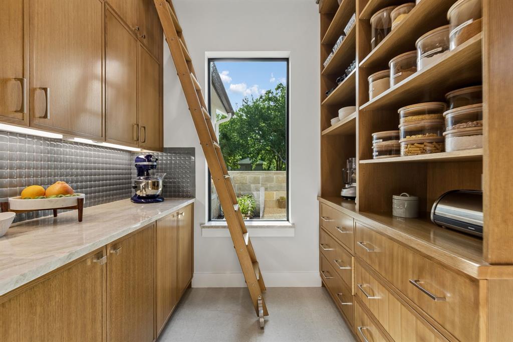 H White - Residential