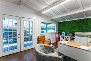 Mann JW - Commercial Sale