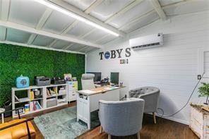 Mann JW - Commercial Sale