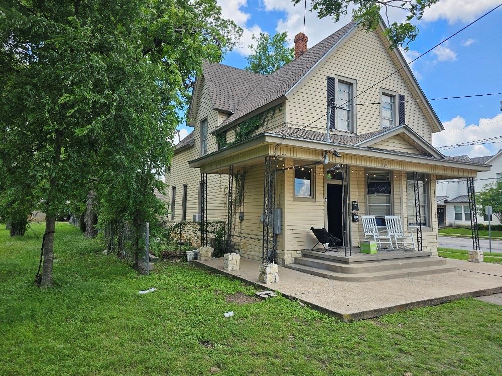 1801 S 10th Street