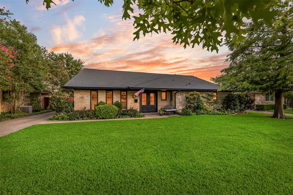 Photo of 620 Cox Drive, Irving, TX 75062 (MLS # 21319360)