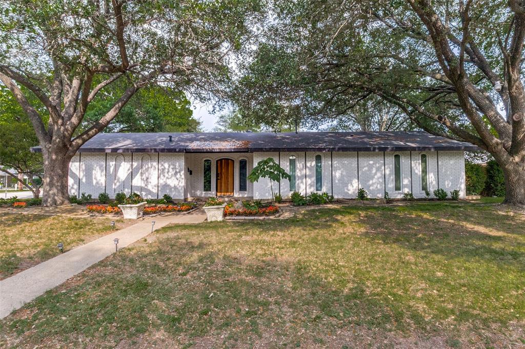9038 Flicker Lane