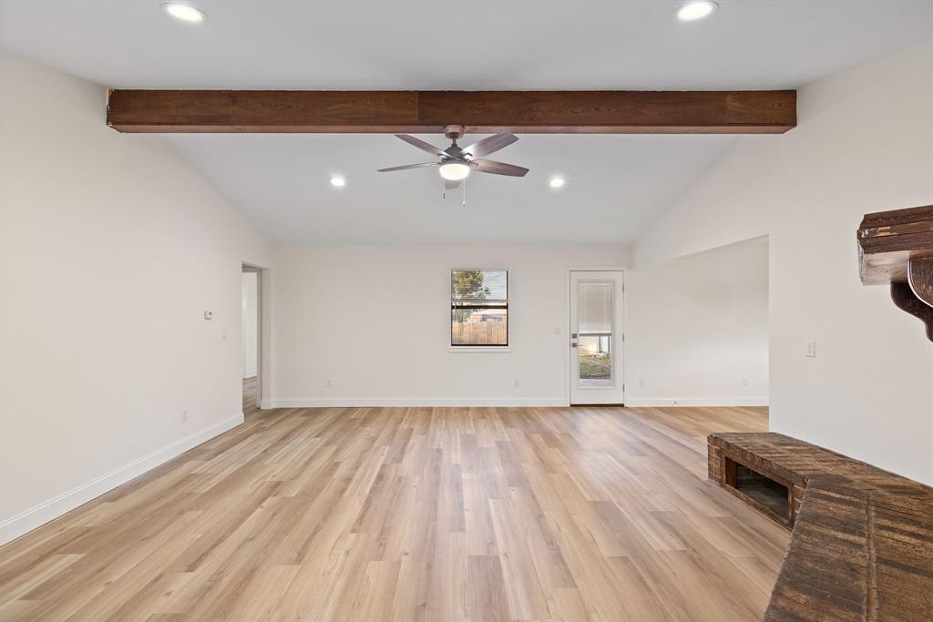 403 E 8th Street