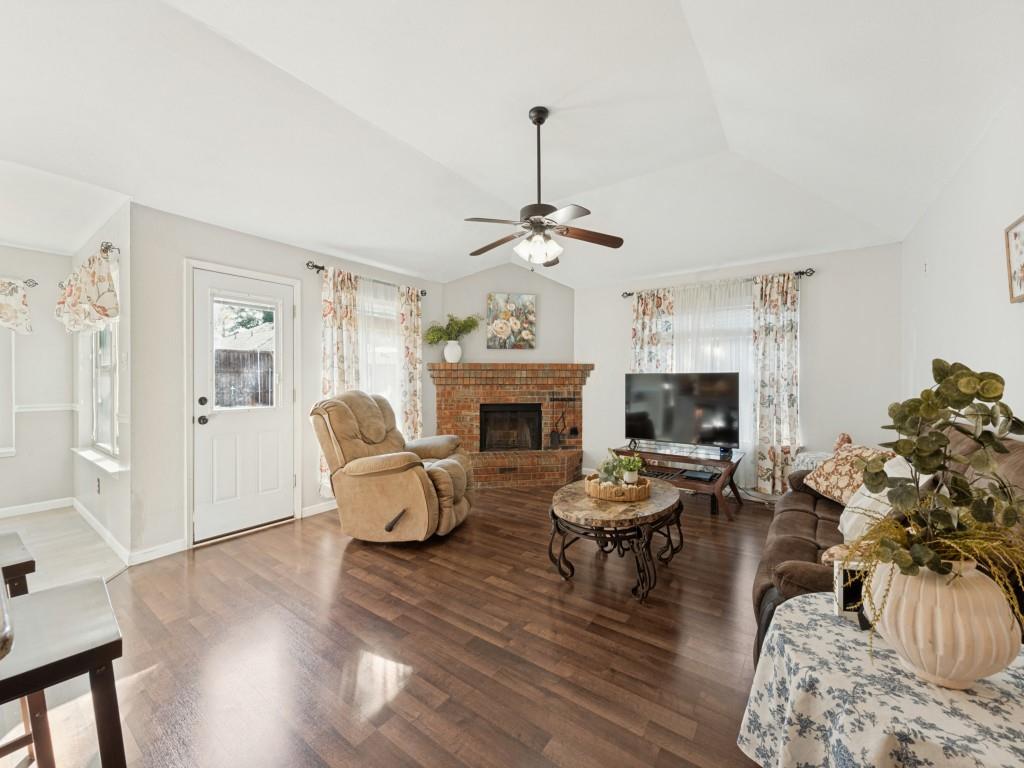 Photo of 7012 Autumn Lane, Watauga, TX 76148 (MLS # 21421150)