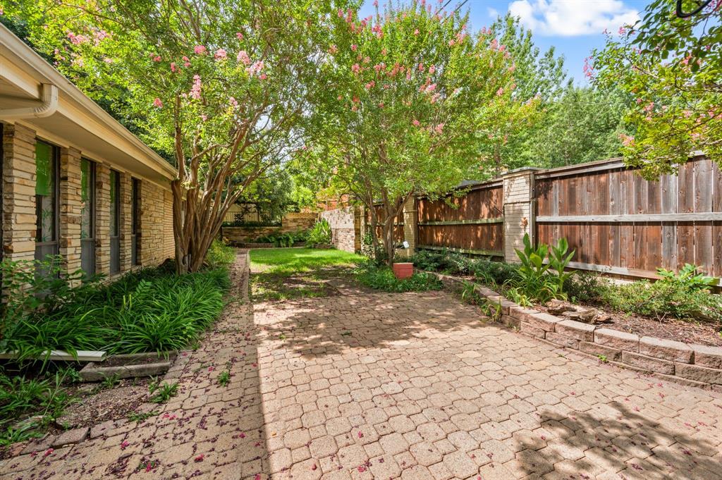 1306 Driftwood Drive