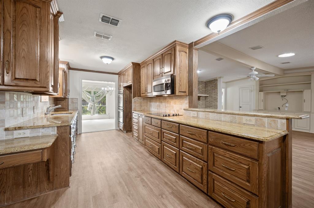 1306 Driftwood Drive