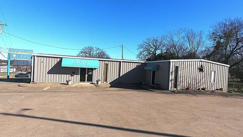 1001 E Cedar Creek Parkway Seven Points TX 75143
