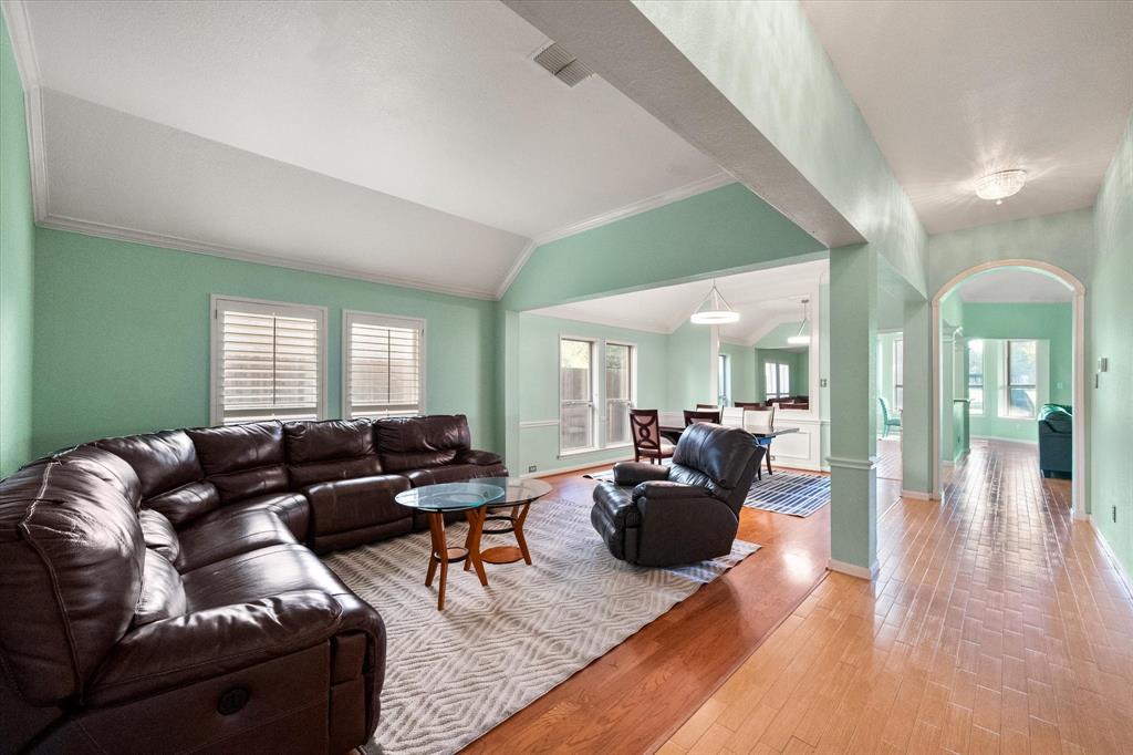 1002 Muirfield Drive