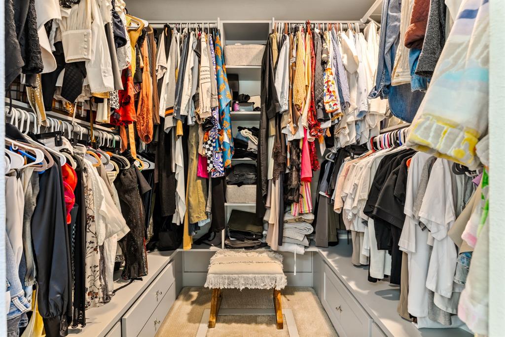 LAKEVIEW HEIGHTS - Residential