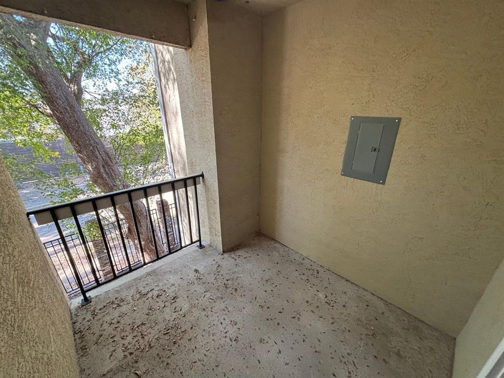 Lovers Lane Condos Ph 01-04 - Residential Lease