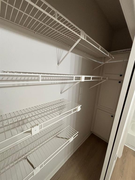 Lovers Lane Condos Ph 01-04 - Residential Lease