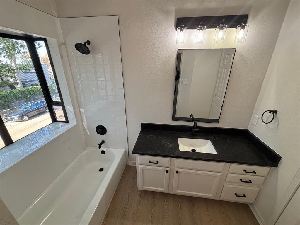 Lovers Lane Condos Ph 01-04 - Residential Lease