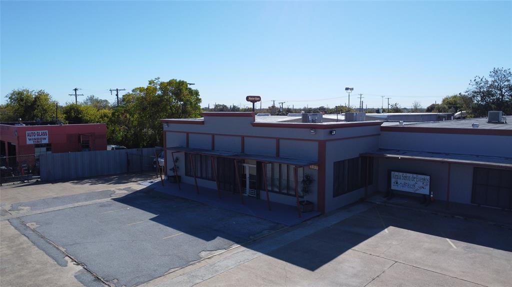 5530 Military Parkway