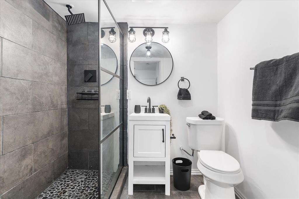 F J Tholl S - Residential