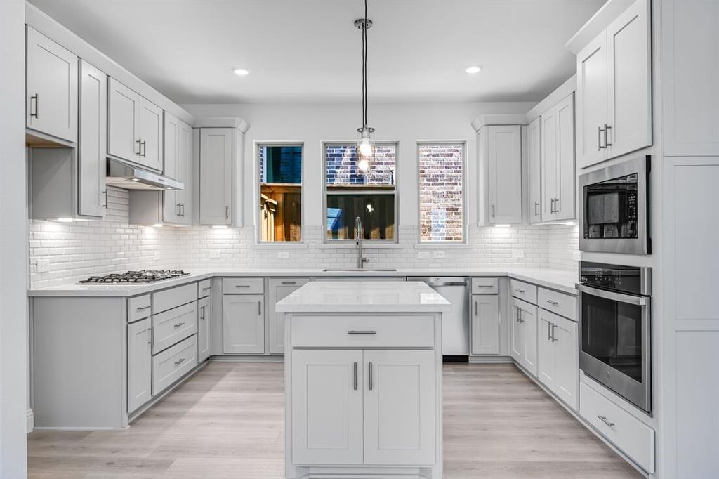 214 Silvermist Drive