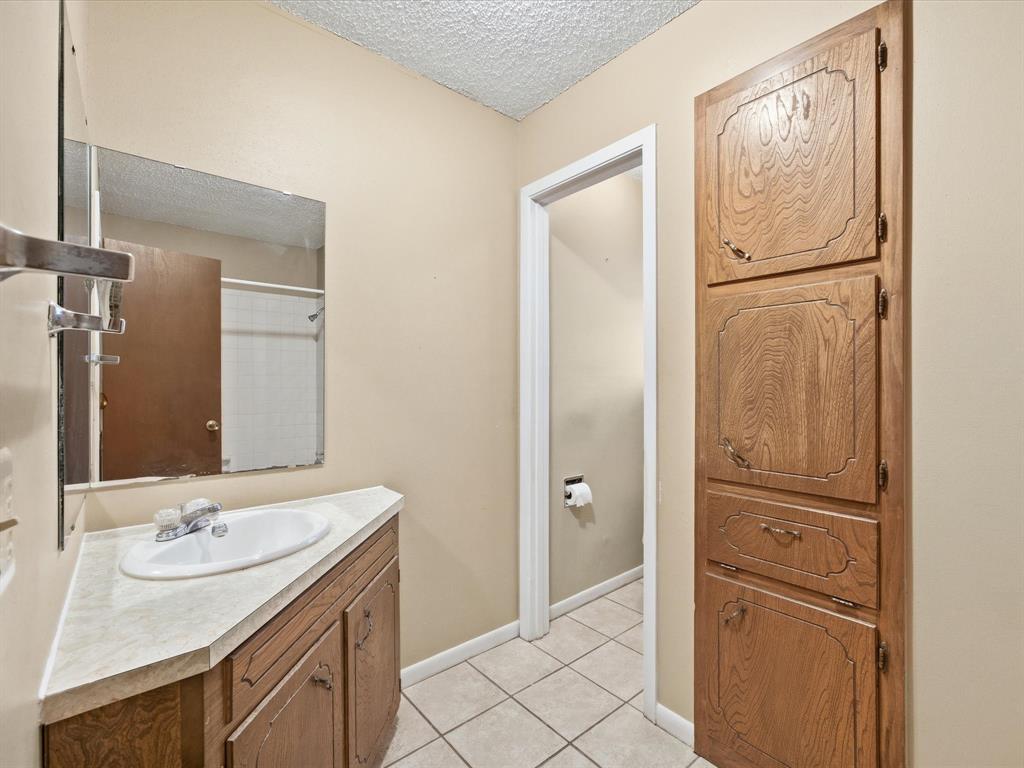 Briarcrest Drive Rm 601 Bryan - Residential