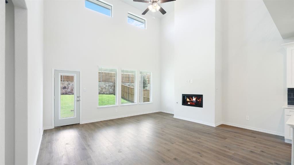 9212 Gossamer St.