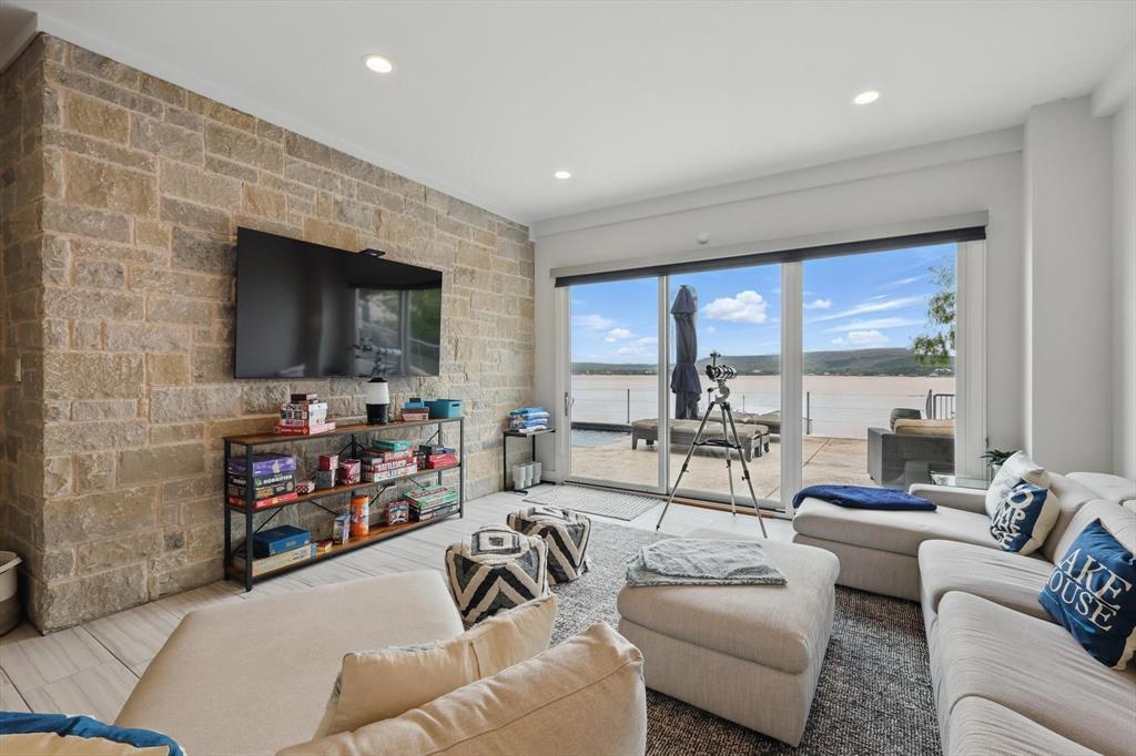 Pk Lake - Residential