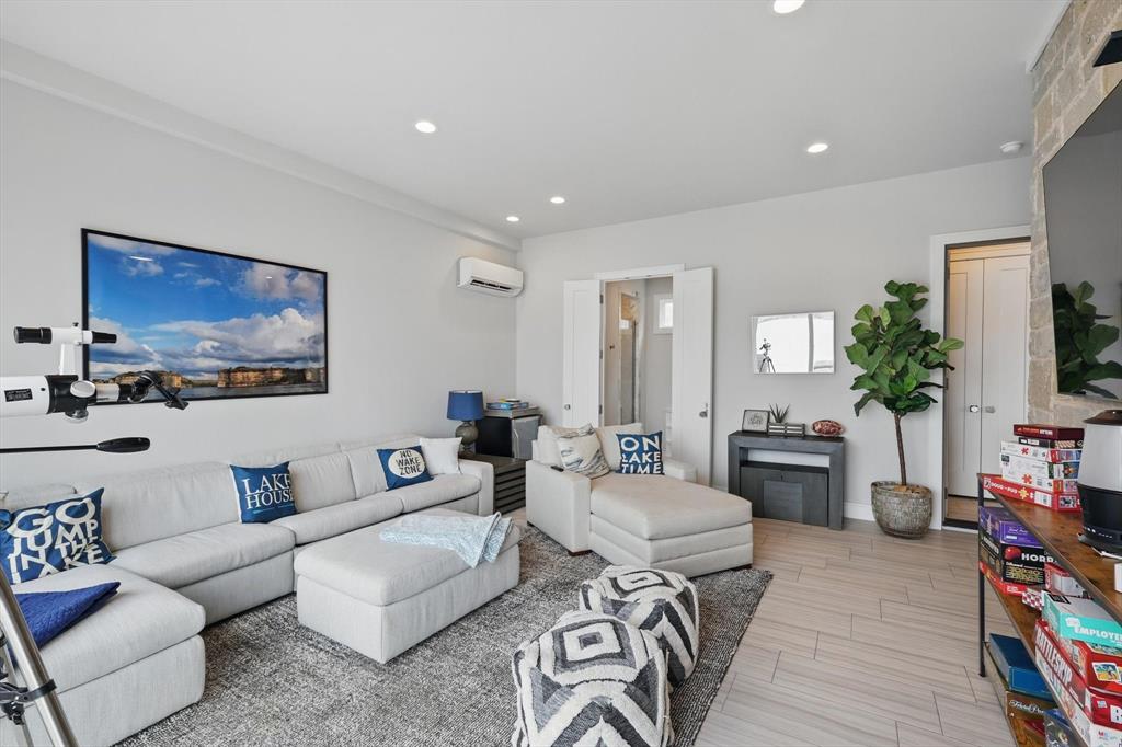 Pk Lake - Residential