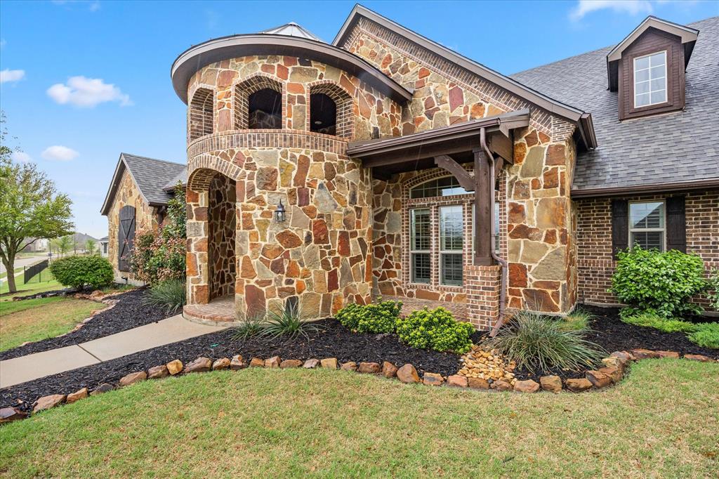 233 Mockingbird Lane
