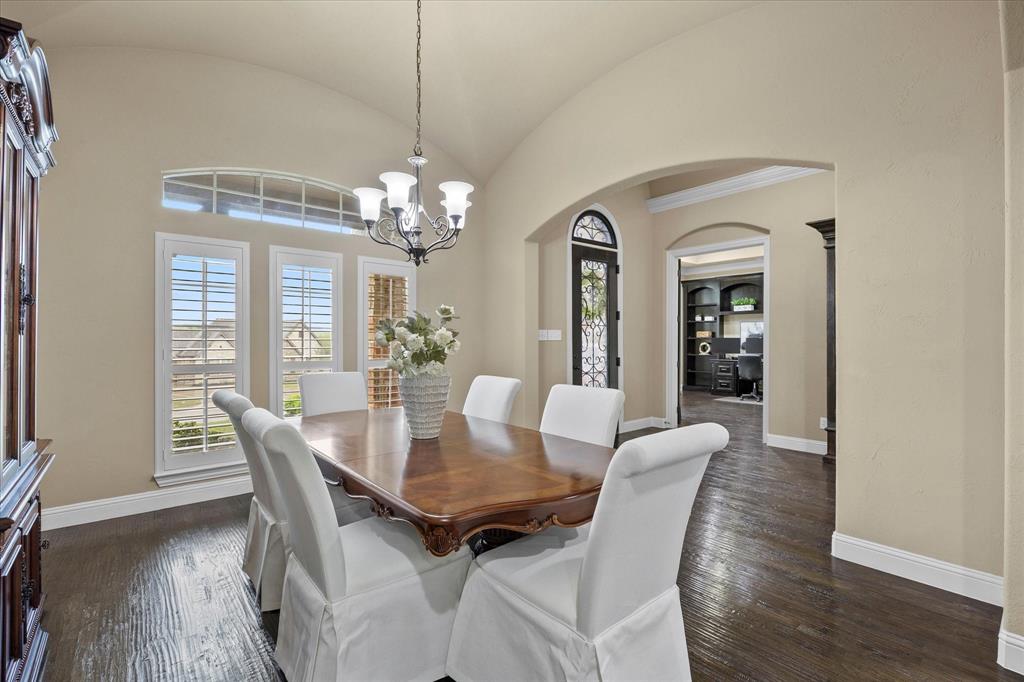 233 Mockingbird Lane