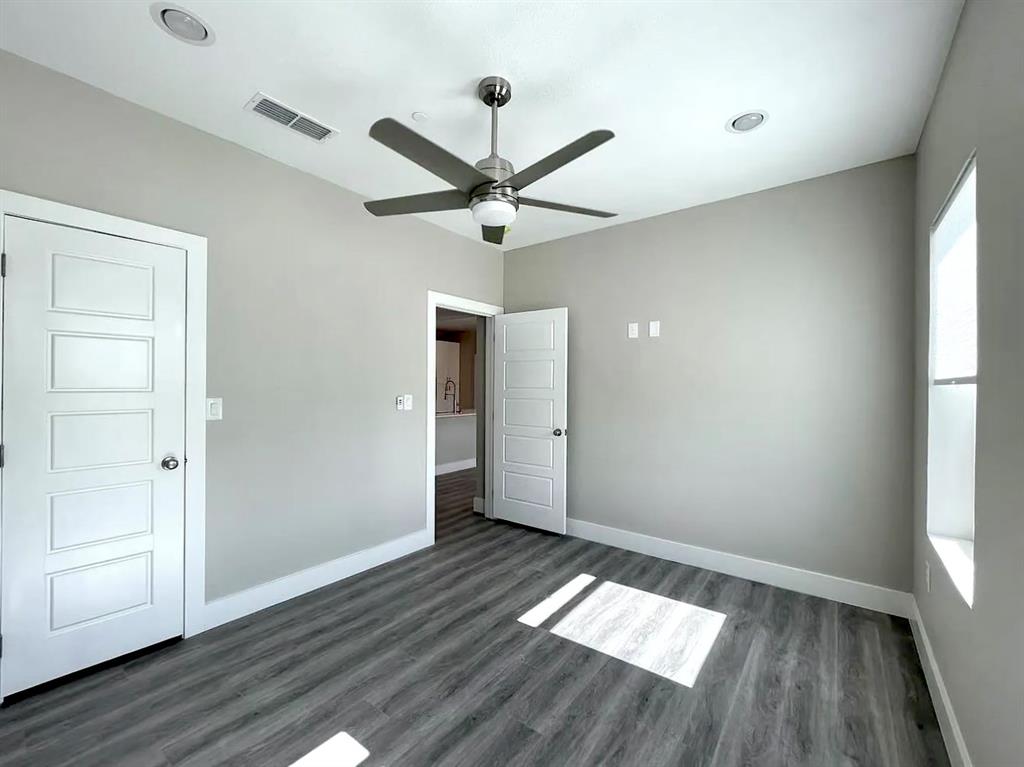 RICHLANDS PLAZA - Residential Lease