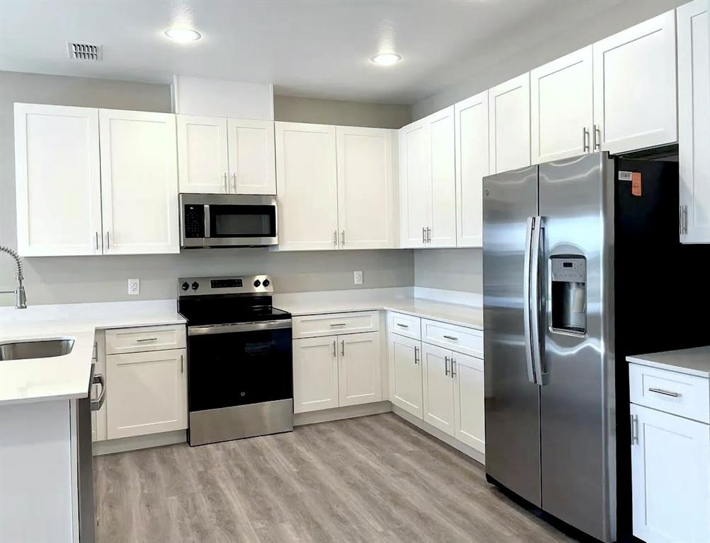 RICHLANDS PLAZA - Residential Lease