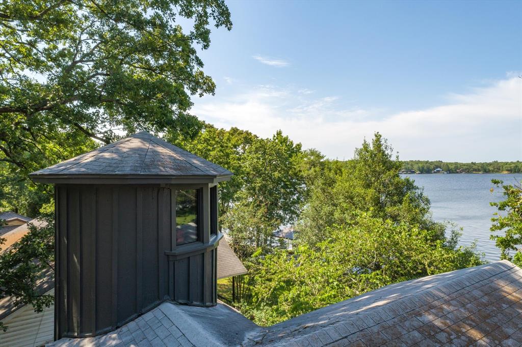 367 Callender Lake Drive