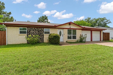 Photo of 6101 Whitley Road, Watauga, TX 76148 (MLS # 21312810)