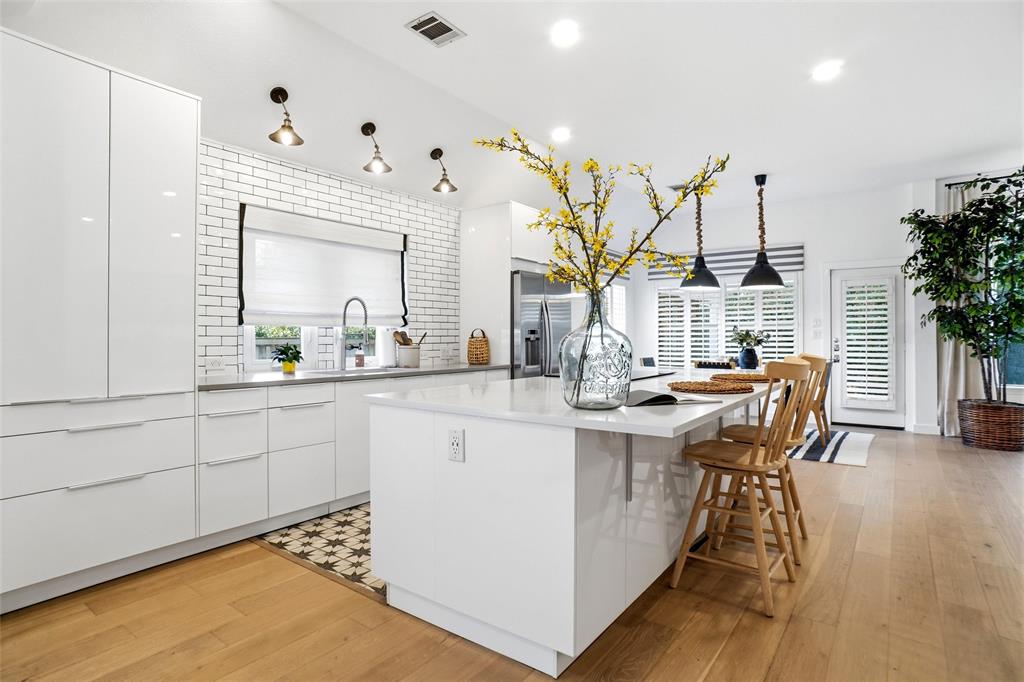 5009 Arbor Hollow Drive