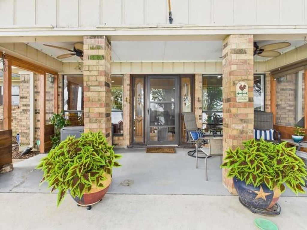 Photo of 14227 Melody Lane Ln, Malakoff, TX 75148 (MLS # 21194095)