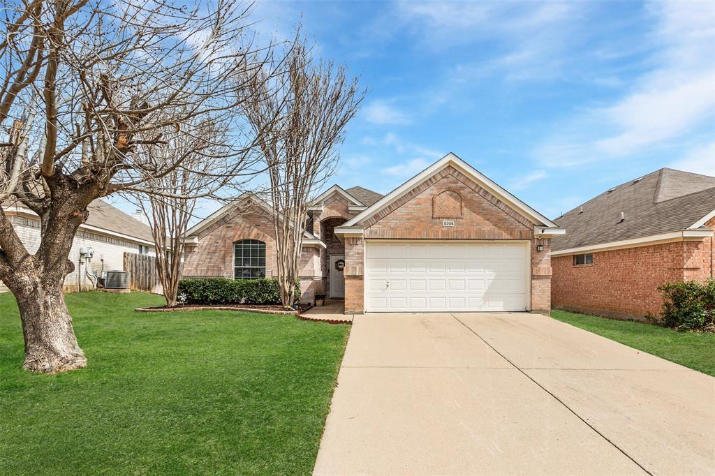 8205 Cedarcrest