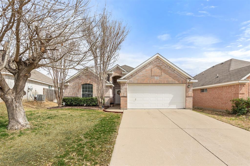 8205 Cedarcrest