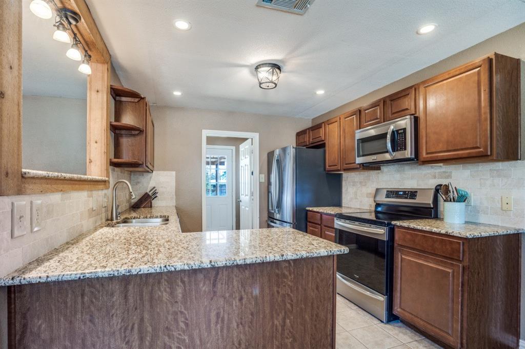 S B Lefors Surv A-532 - Residential