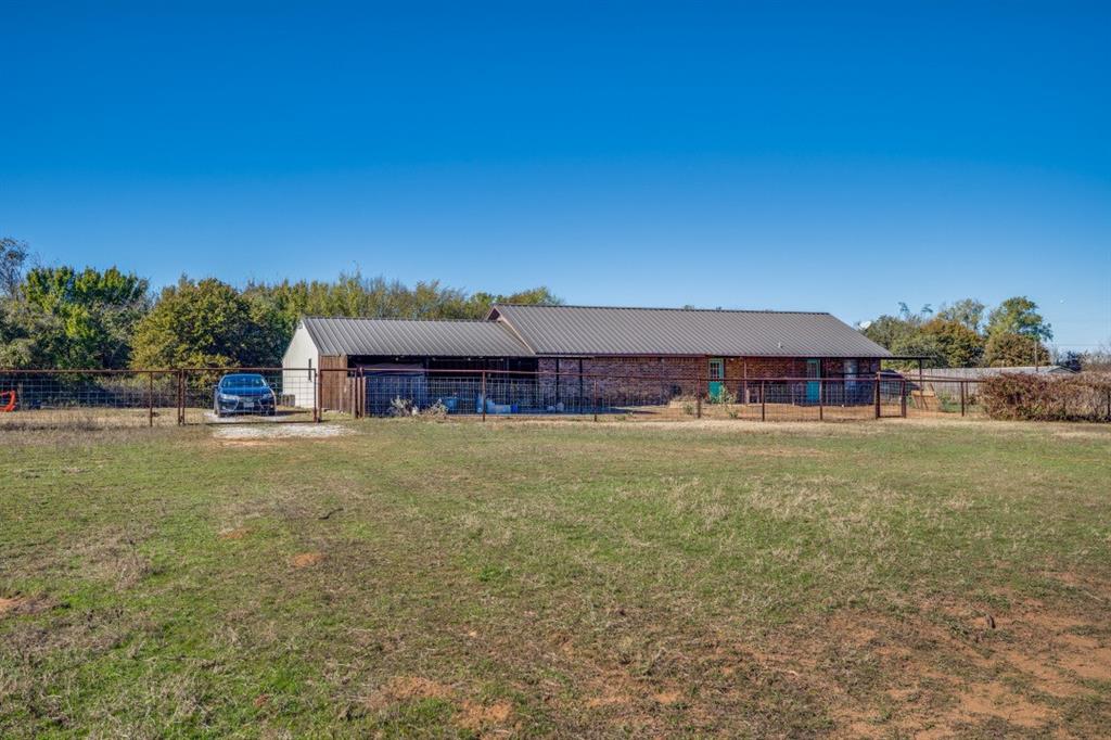 S B Lefors Surv A-532 - Residential