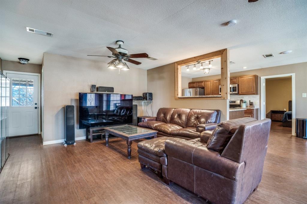 S B Lefors Surv A-532 - Residential