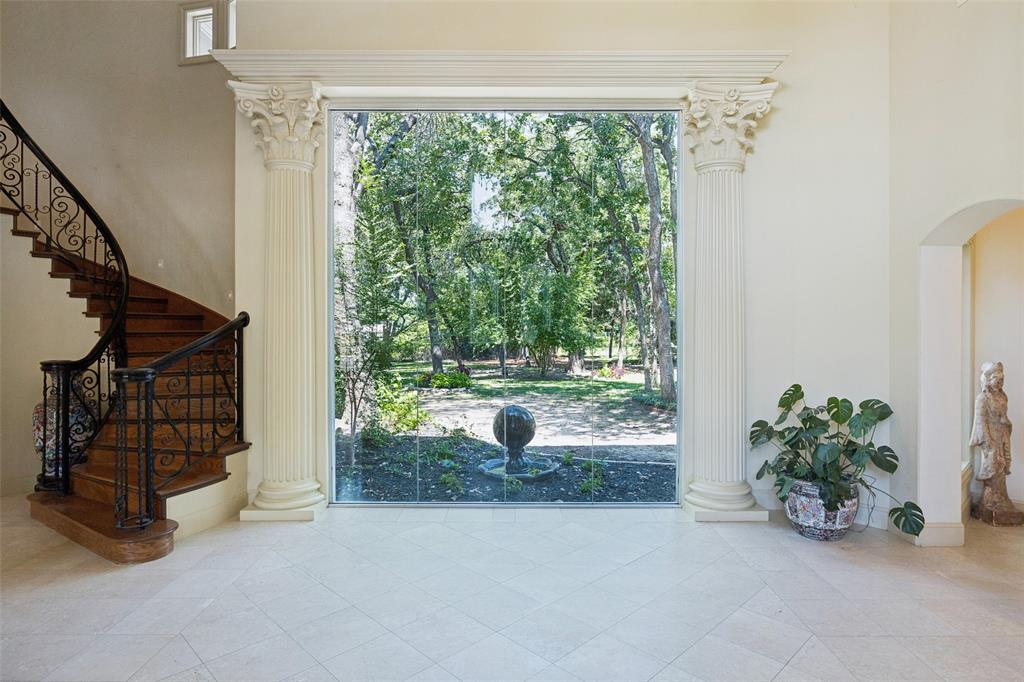 32 Wyck Hill Lane