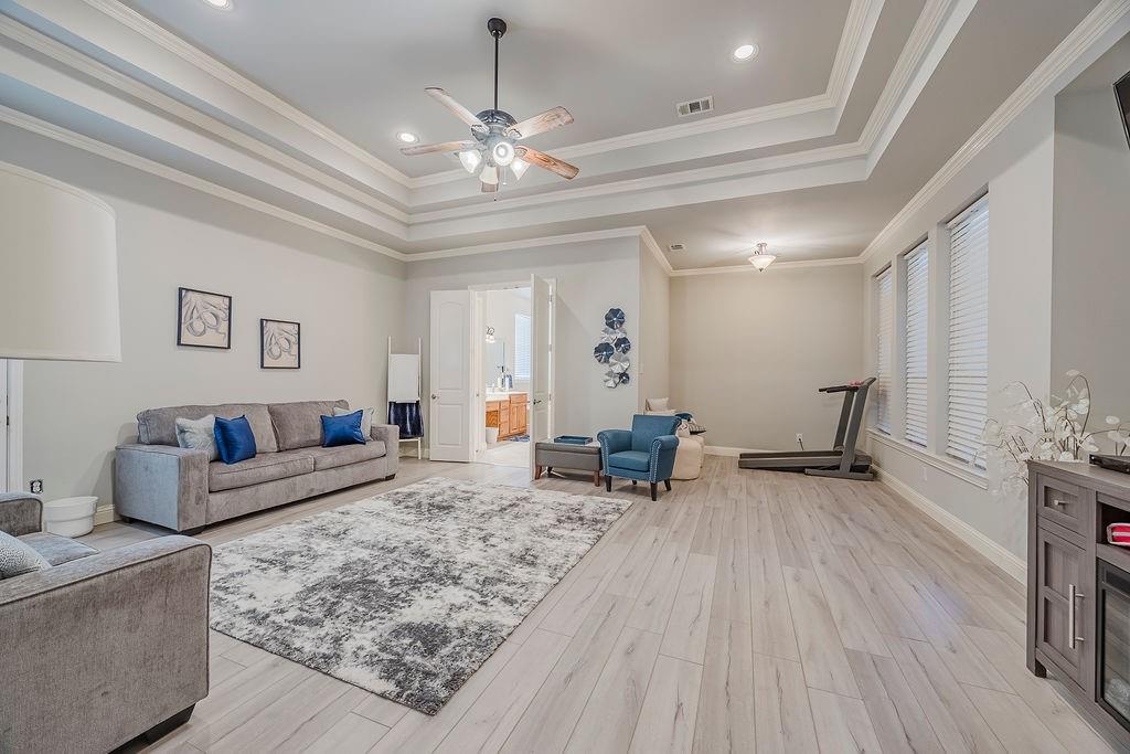 Lake Ridge 11 - Residential