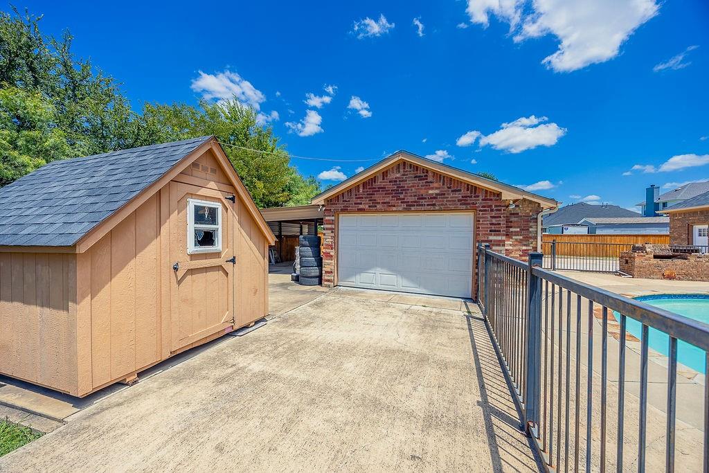 Lake Ridge 11 - Residential