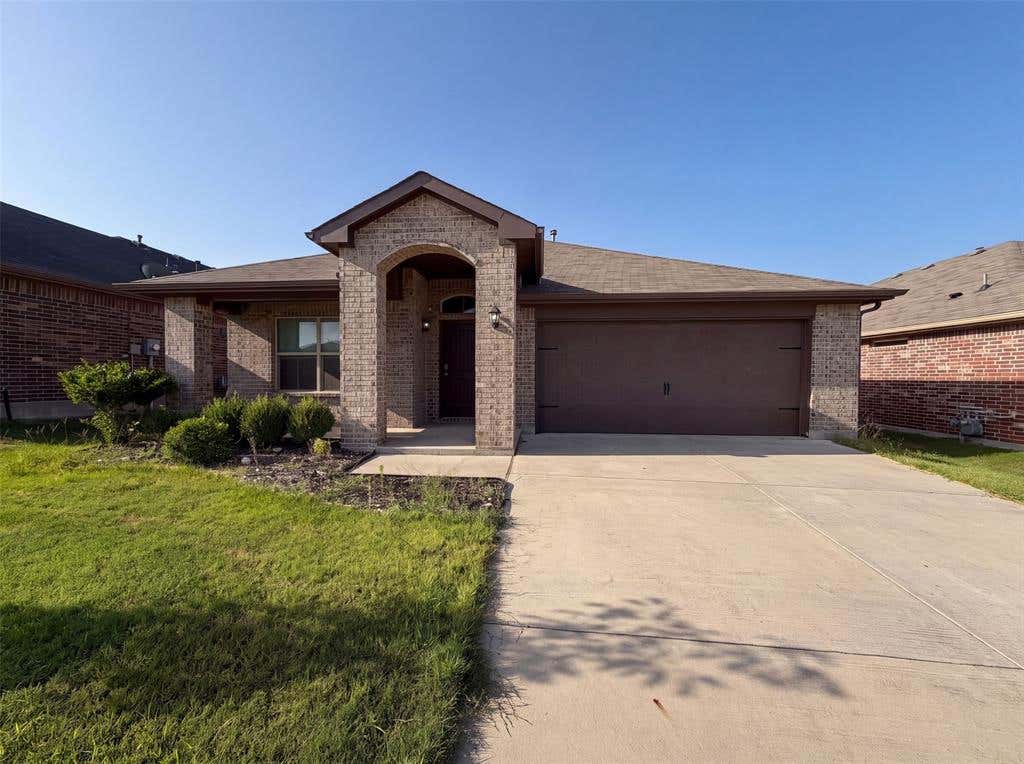 Photo of 6337 Pontoon Street, Fort Worth, TX 76179 (MLS # 21342519)