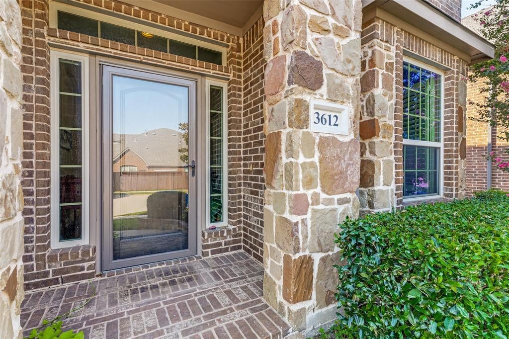 3612 Saratoga Downs Way