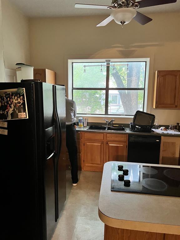 1220 18th Street N