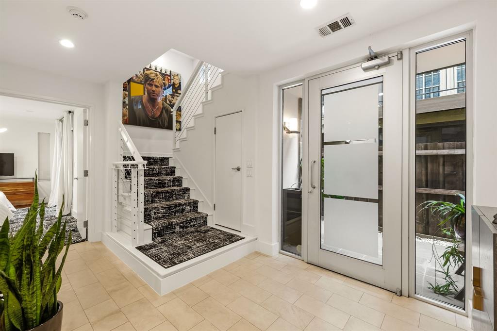 4023 Bowser Avenue