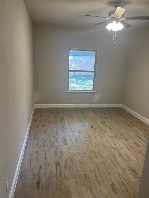 Kennedale, Texas 76060, United States, 6 Bedrooms Bedrooms, ,4 BathroomsBathrooms,Residential,Active,239775