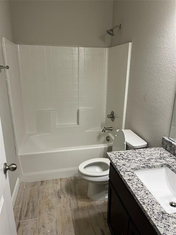 Kennedale, Texas 76060, United States, 6 Bedrooms Bedrooms, ,4 BathroomsBathrooms,Residential,Active,239775