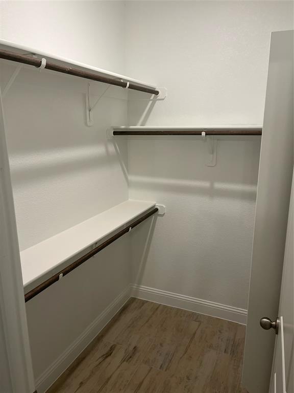 Kennedale, Texas 76060, United States, 6 Bedrooms Bedrooms, ,4 BathroomsBathrooms,Residential,Active,239775